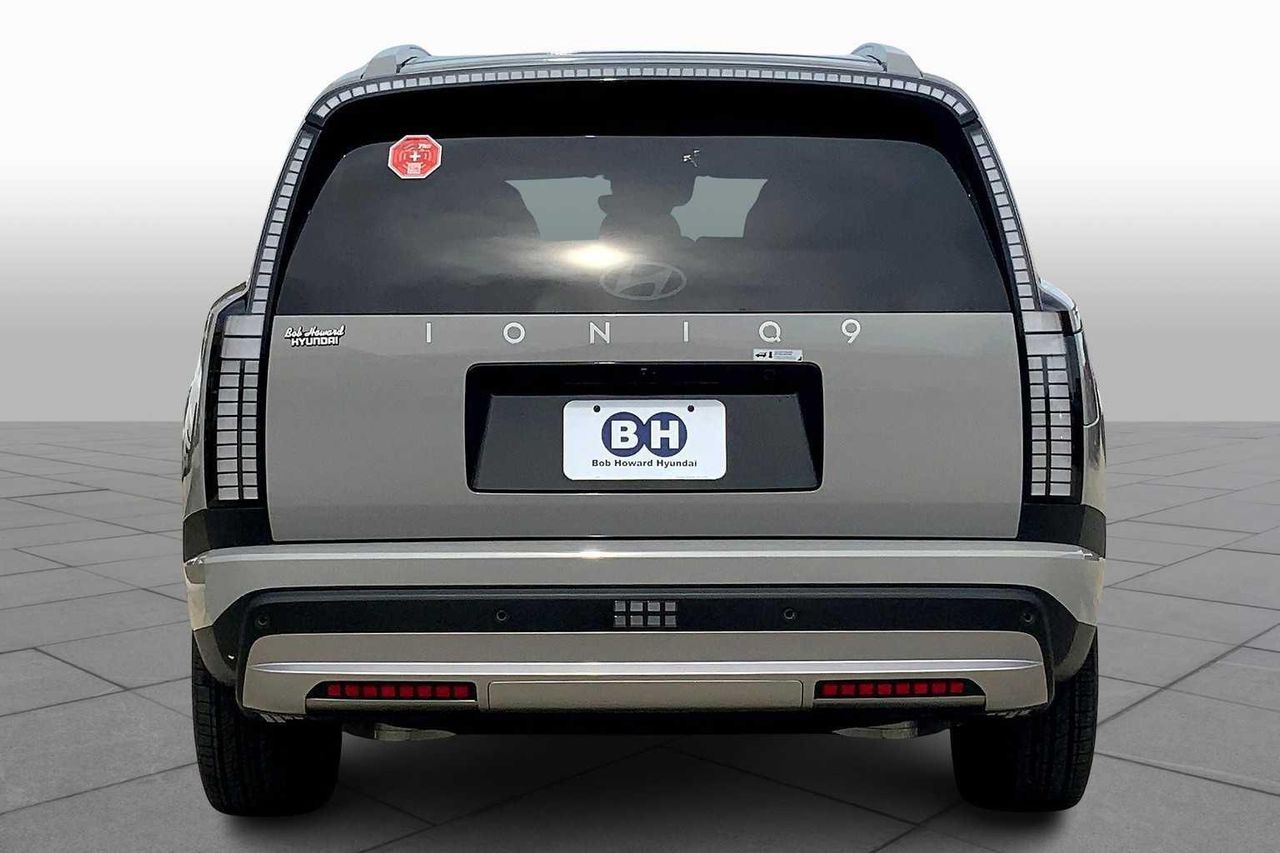 2026 Hyundai Ioniq photo 3