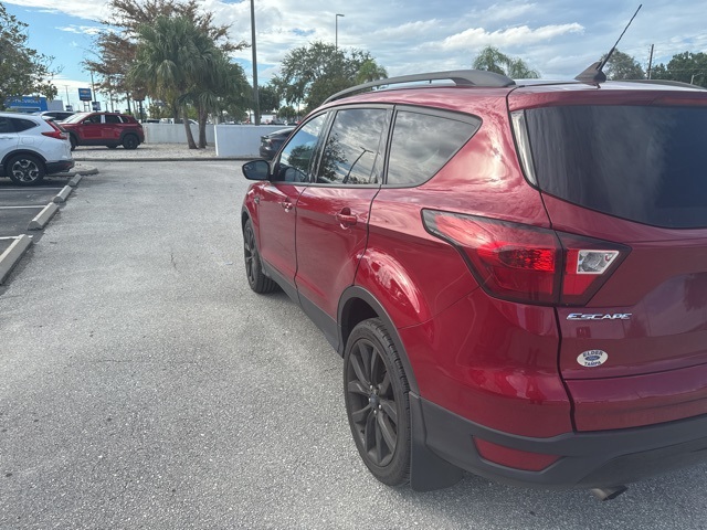 2019 Ford Escape SE photo 4