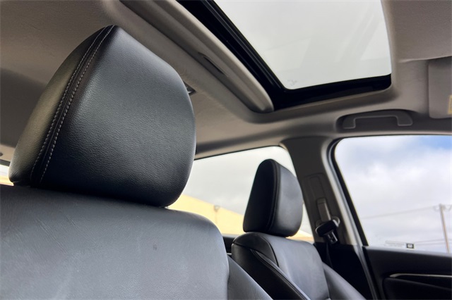 2017 Honda Fit EX-L Navi photo 16