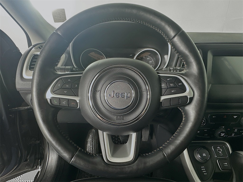 2018 Jeep Compass Latitude photo 18