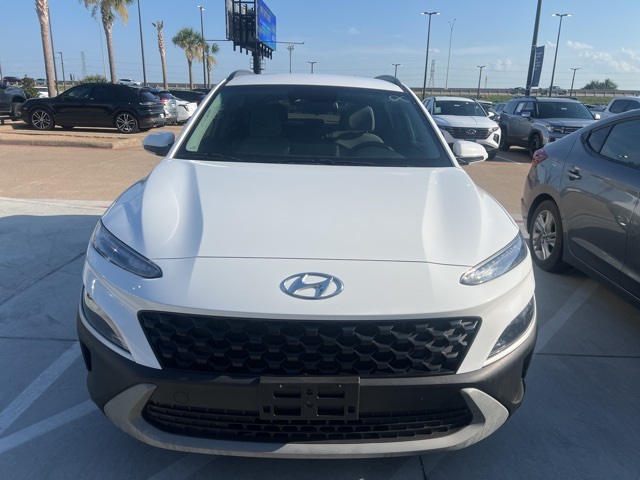 2023 Hyundai Kona SEL photo 2