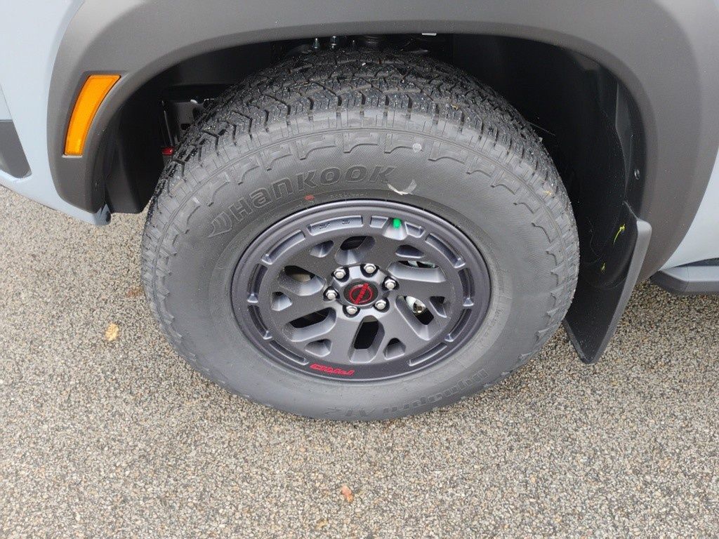 2025 Nissan Frontier PRO-4X photo 26
