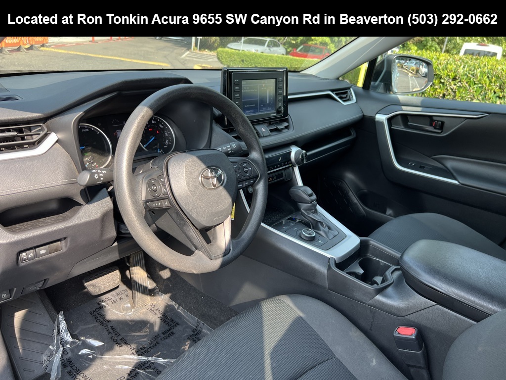 2021 Toyota RAV4 Hybrid LE photo 6