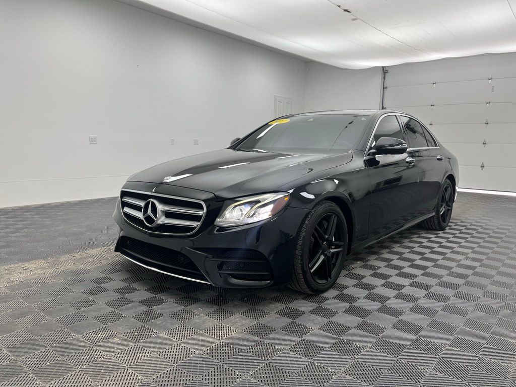 2017 Mercedes Benz E 300 photo 13