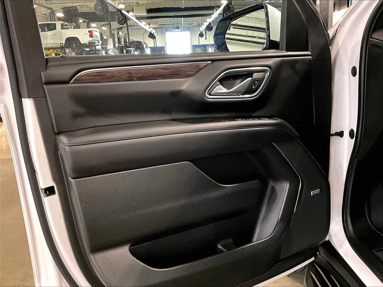 2022 Chevrolet Tahoe LT photo 9