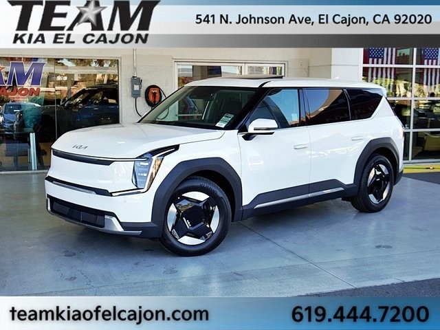 2026 Kia EV9 Light L/R's photo