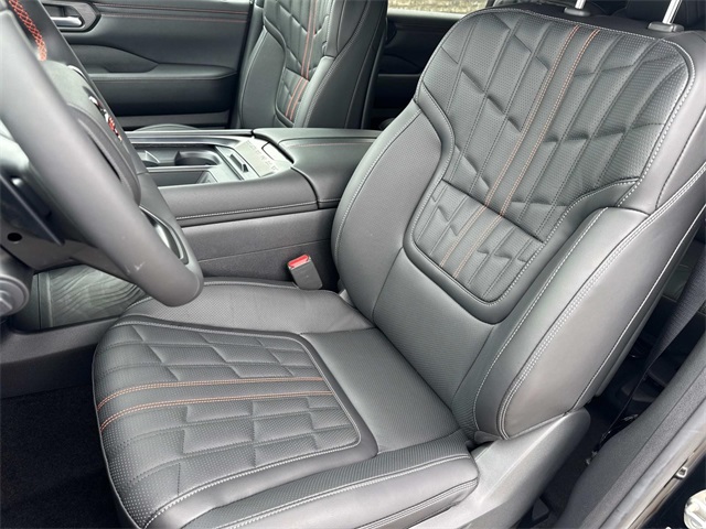 2025 Nissan Armada photo 25