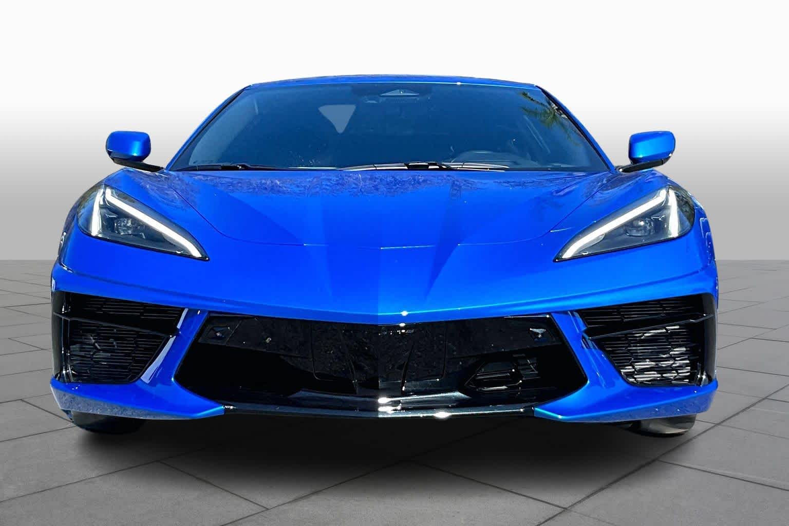 2025 Chevrolet Corvette Stingray 2LT photo 3