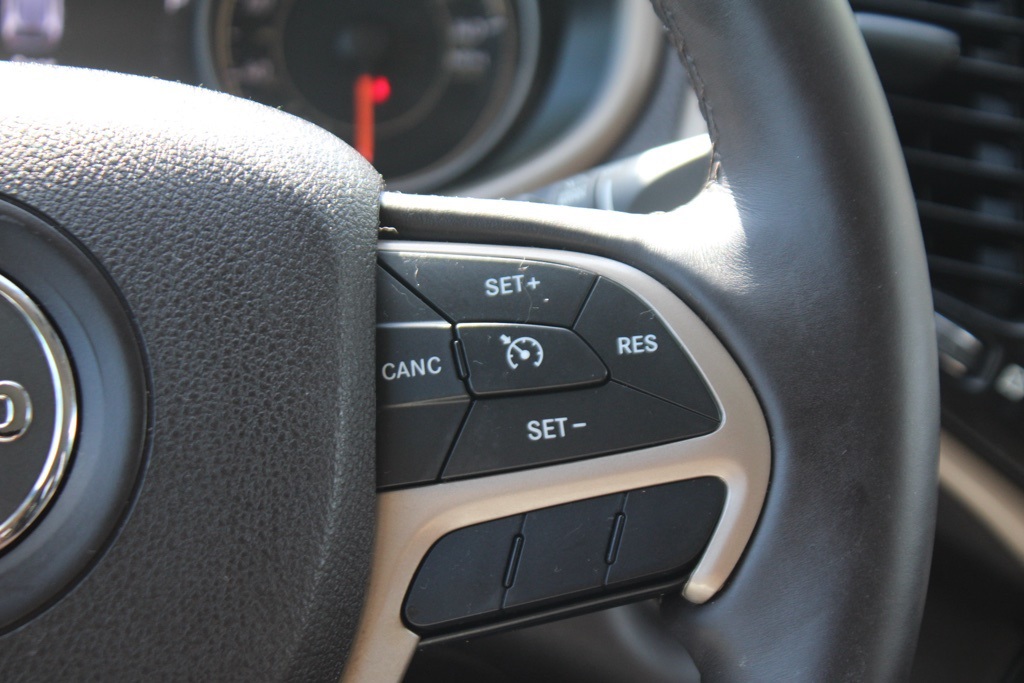 2016 Jeep Cherokee Trailhawk photo 17