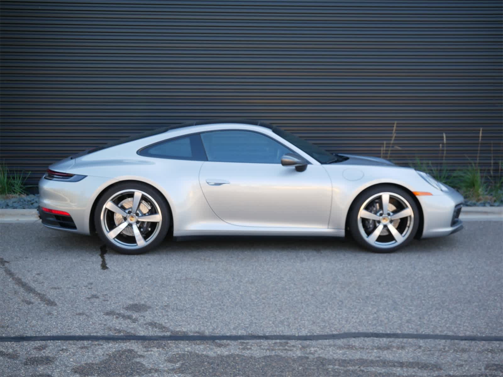 2023 Porsche 911 T photo 20