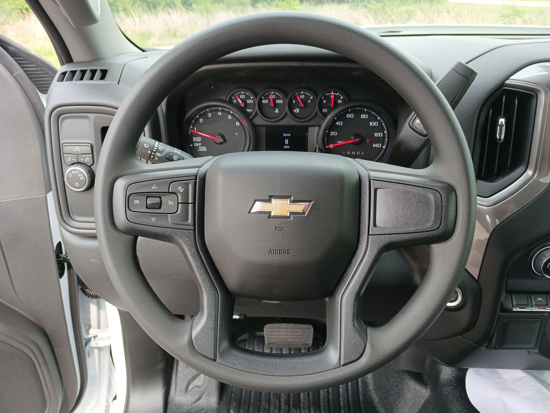 2025 Chevrolet Silverado 1500 photo 11