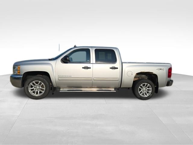2012 Chevrolet Silverado 1500 LT photo 2