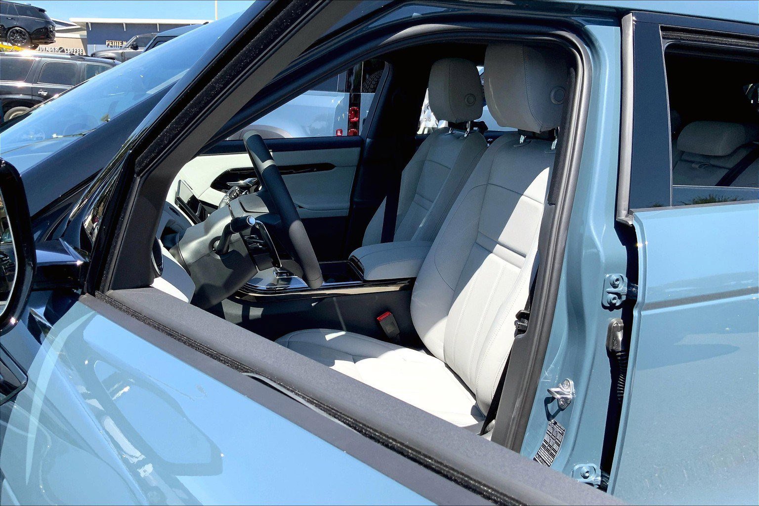 2026 Land Rover Range Rover Evoque S photo 9