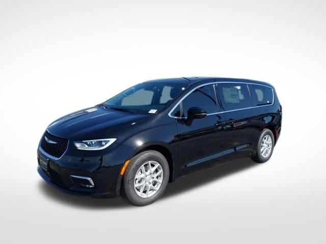 2026 Chrysler Pacifica photo 5