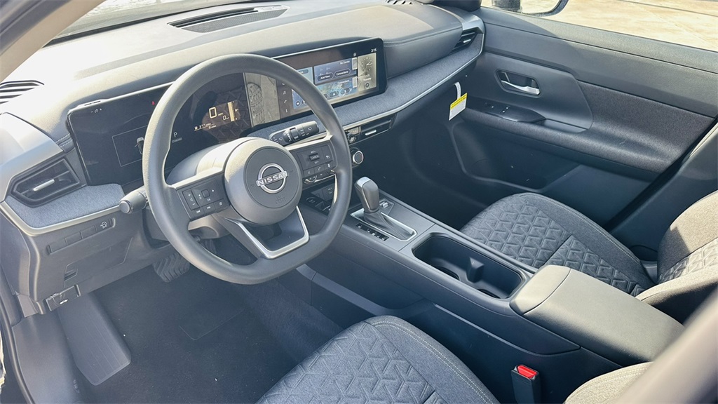 2026 Nissan Kicks SV photo 8