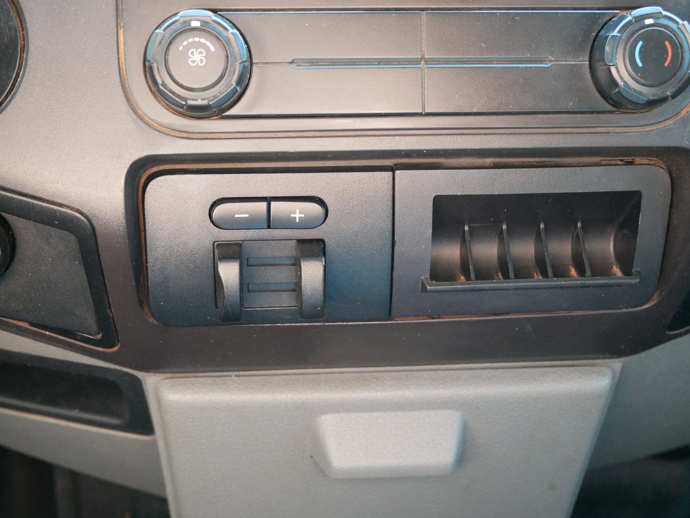 2012 Ford F-250 XL photo 22