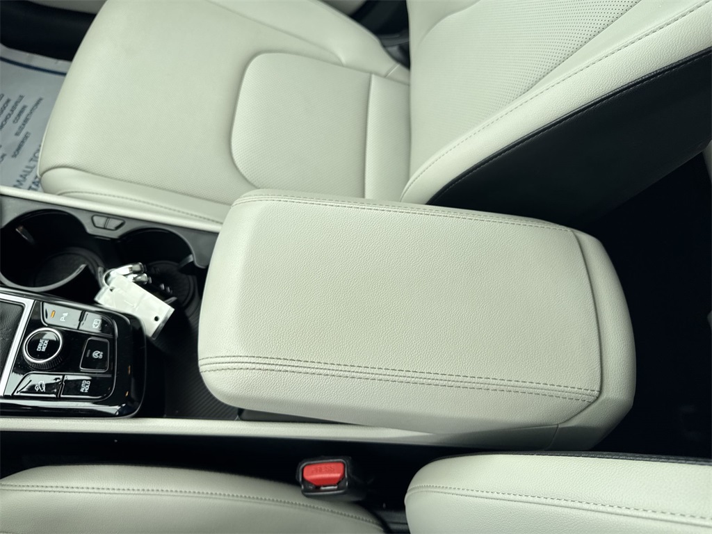 2024 Kia Sportage EX photo 26