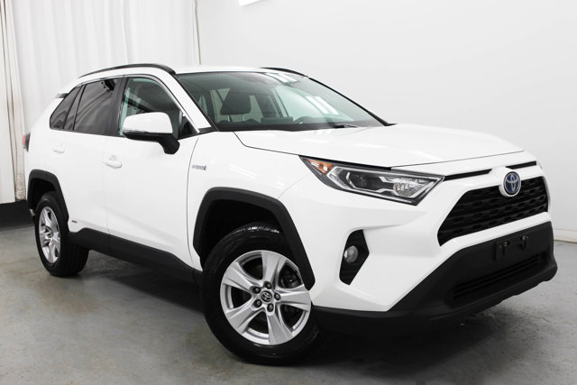 2021 Toyota RAV4 Hybrid XLE photo 2