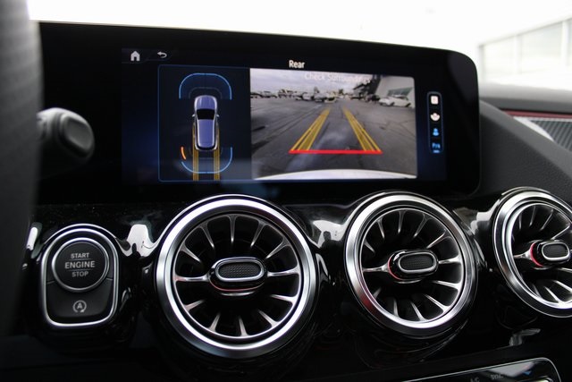 2024 Mercedes Benz GLA AMG 35 4MATIC photo 3