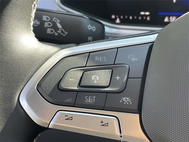 2025 Volkswagen Taos SE photo 23
