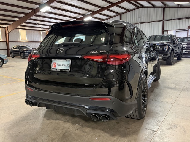 2025 Mercedes Benz GLC 43 AMG 4MATIC photo 2