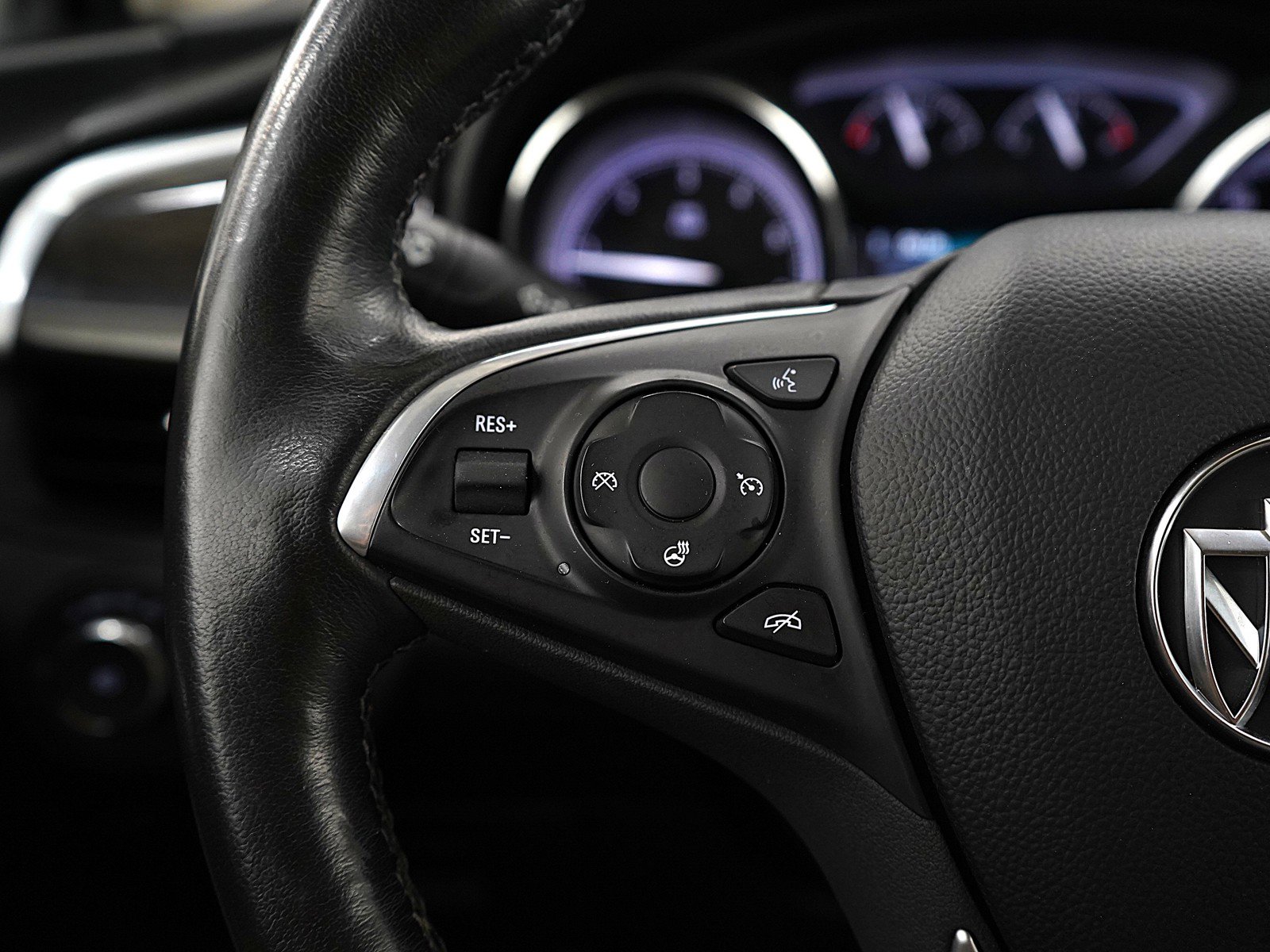 2020 Buick Envision Essence photo 26
