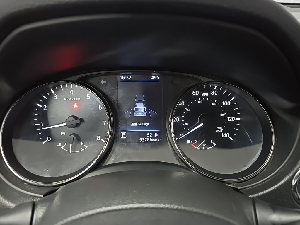 2019 Nissan Rogue SV photo 21