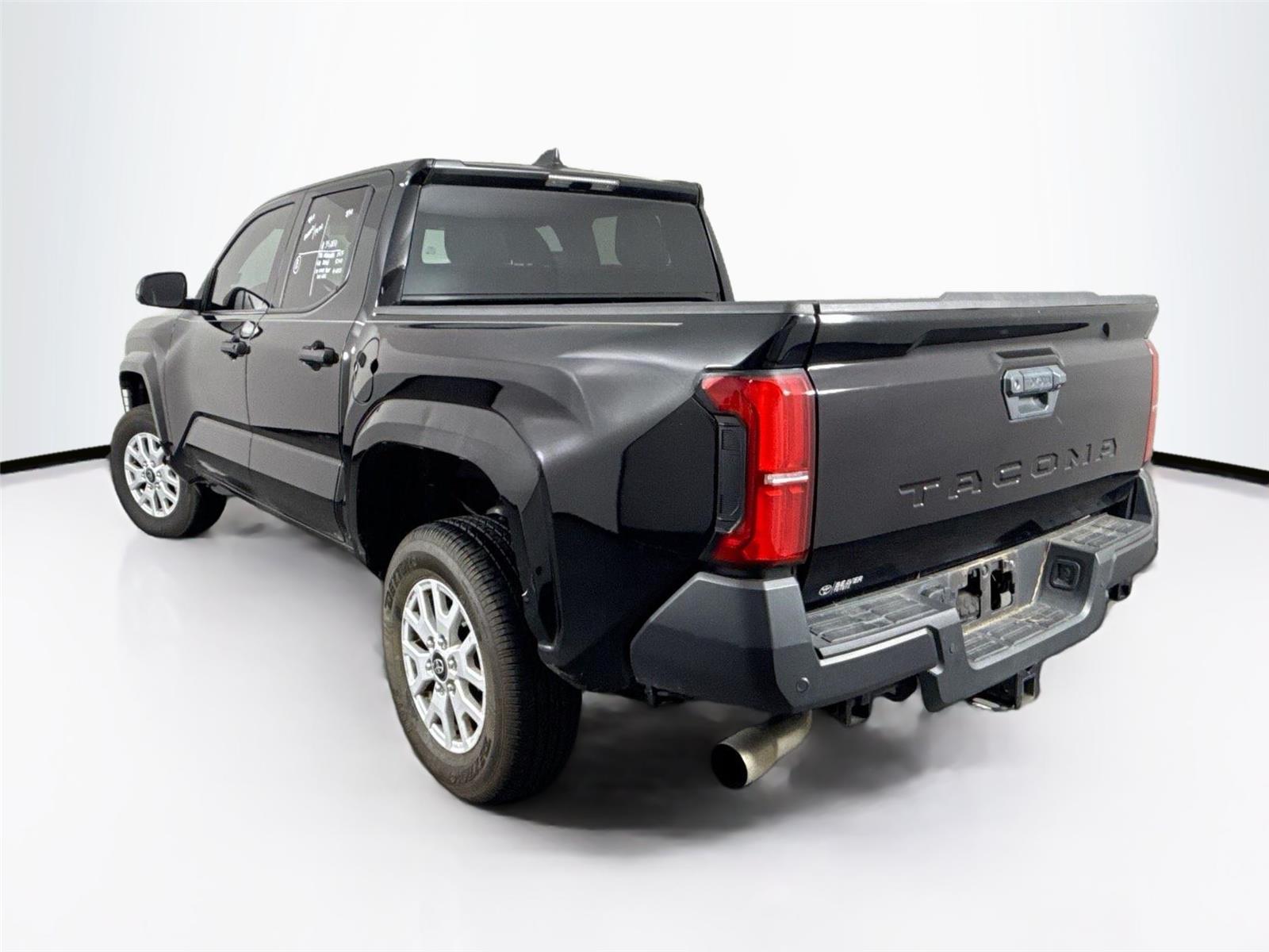 2024 Toyota Tacoma SR photo 8