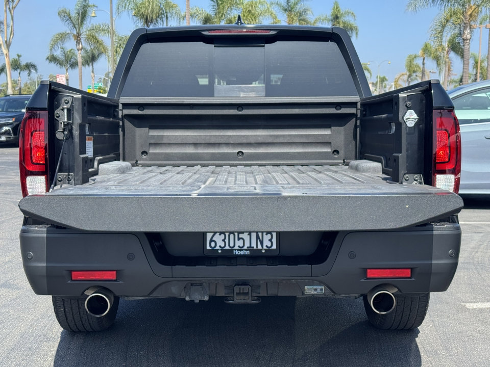 2022 Honda Ridgeline Black Edition photo 5
