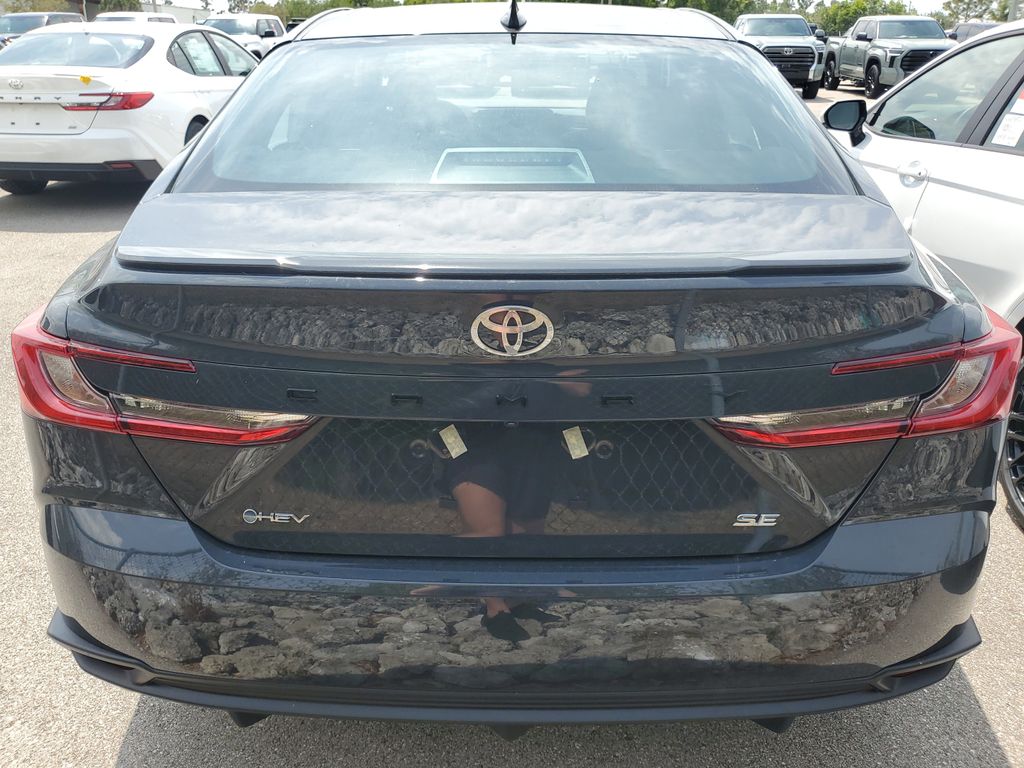 2025 Toyota Camry SE photo 6