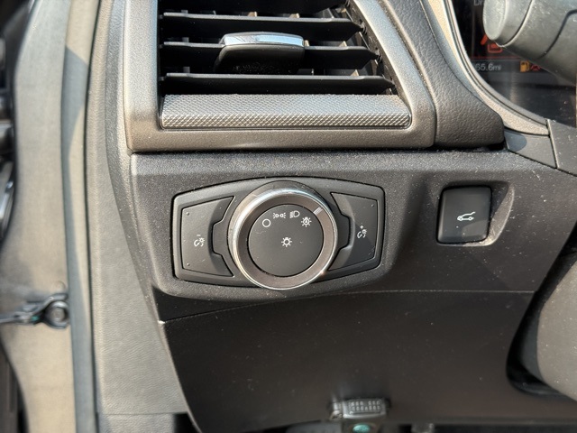 2018 Ford Fusion SE photo 17
