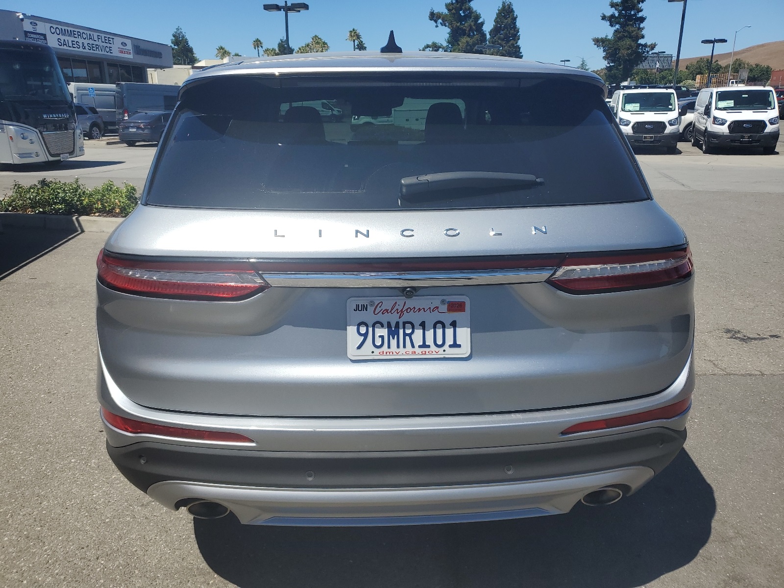 2023 Lincoln Corsair Standard photo 2