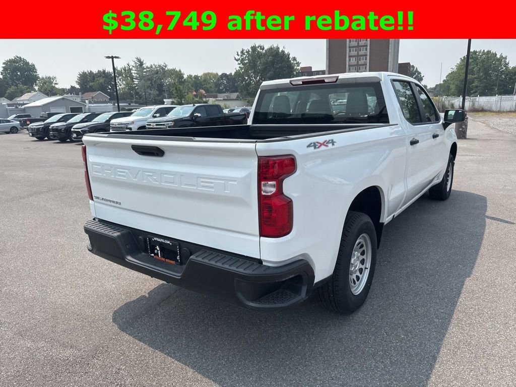 2024 Chevrolet Silverado 1500 photo 3