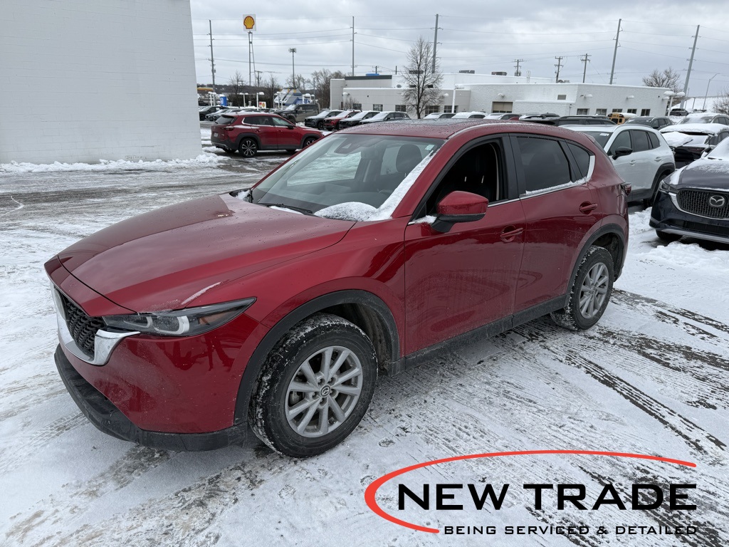 2023 Mazda CX-5 S Preferred package's photo