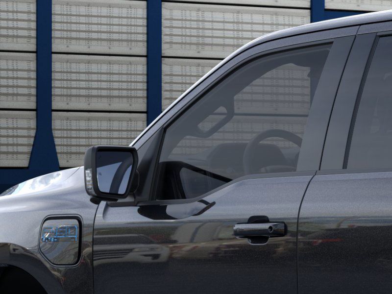 2025 Ford F-150 Lightning photo 20