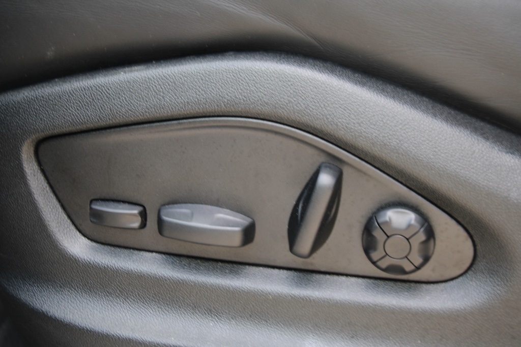 2024 Porsche Cayenne Coupe photo 18