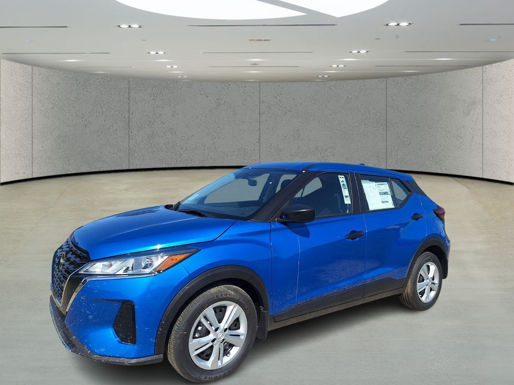 2025 Nissan KICKS PLAY Base