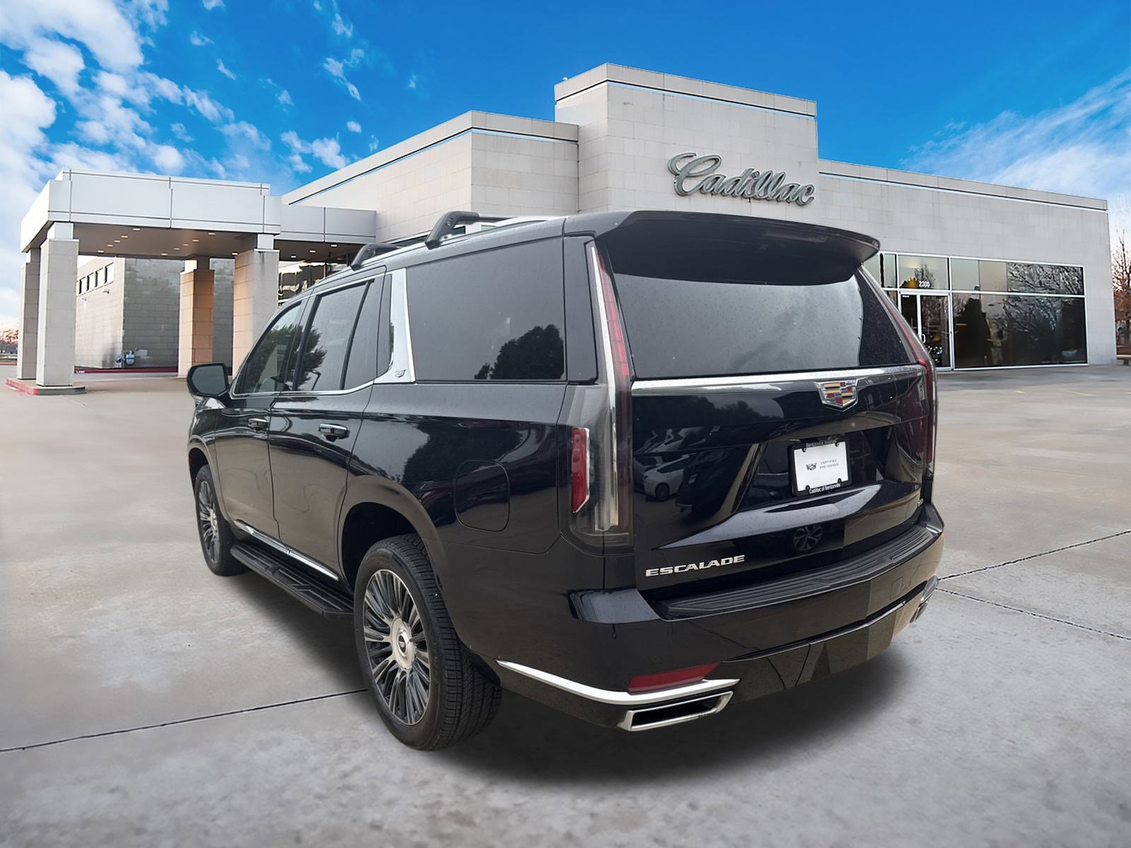 2023 Cadillac Escalade Premium Luxury photo 2