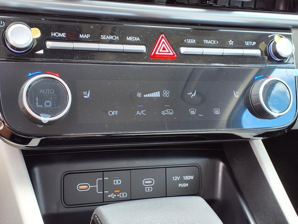 2026 Hyundai Tucson SEL photo 12