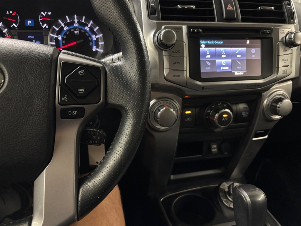 2017 Toyota 4Runner SR5 Premium photo 28