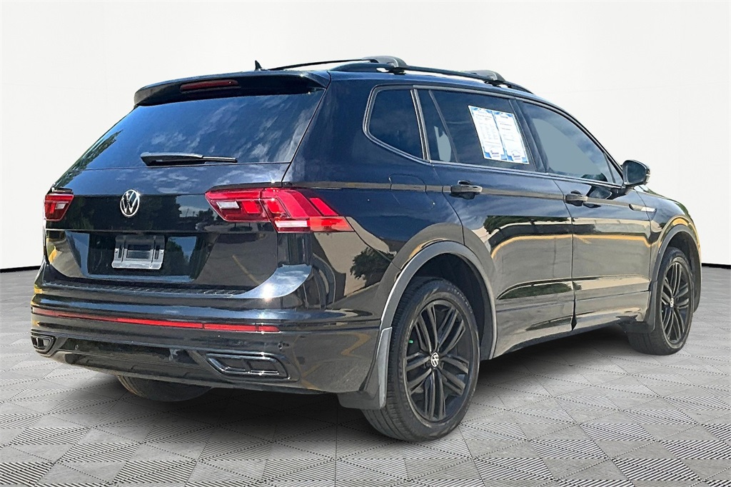 Used 2022 Volkswagen Tiguan SE R-LINE BLACK with VIN 3VV8B7AX6NM159578 for sale in Kansas City