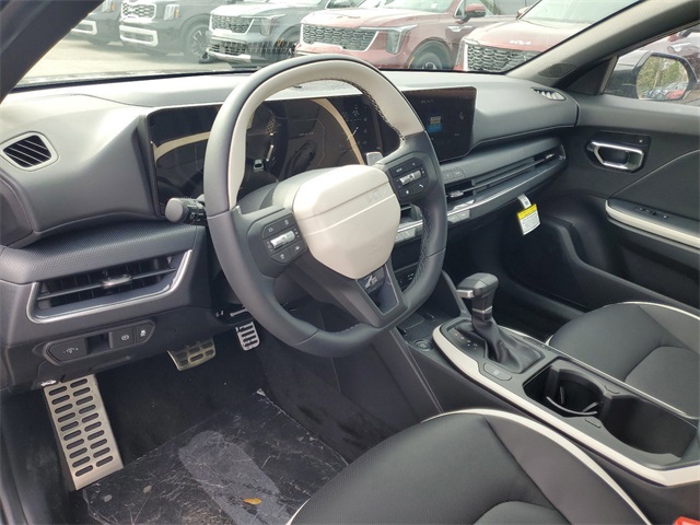 2025 Kia K4 GT-Line Turbo photo 7