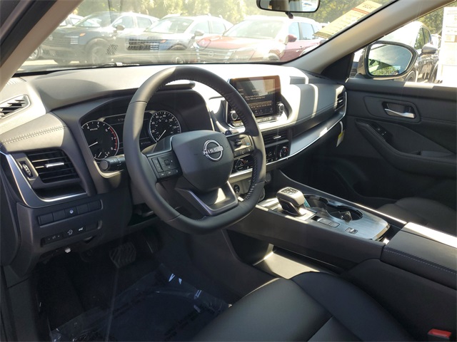 2026 Nissan Rogue SV photo 7