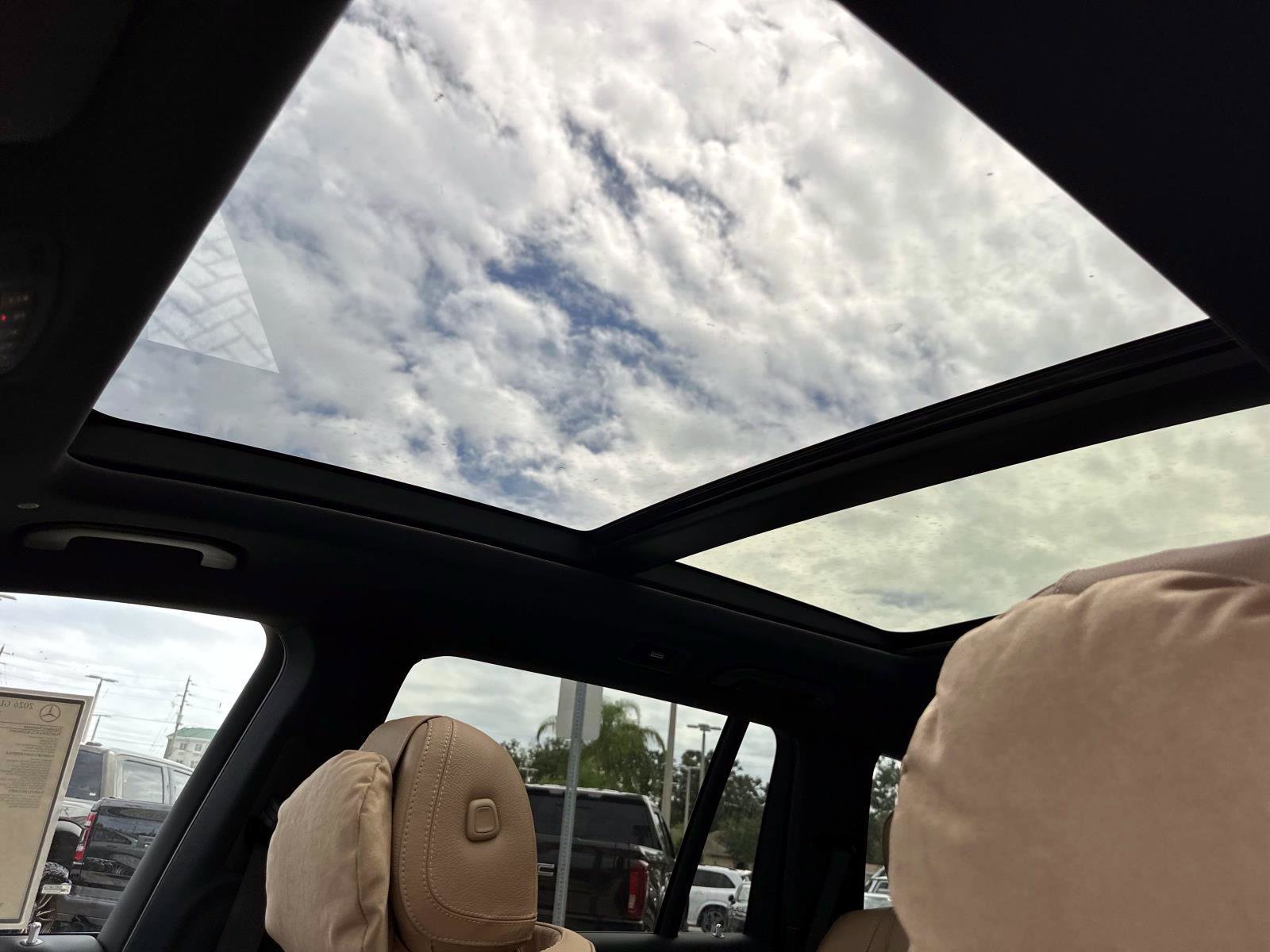 2026 Mercedes Benz GLS 450 4MATIC photo 17