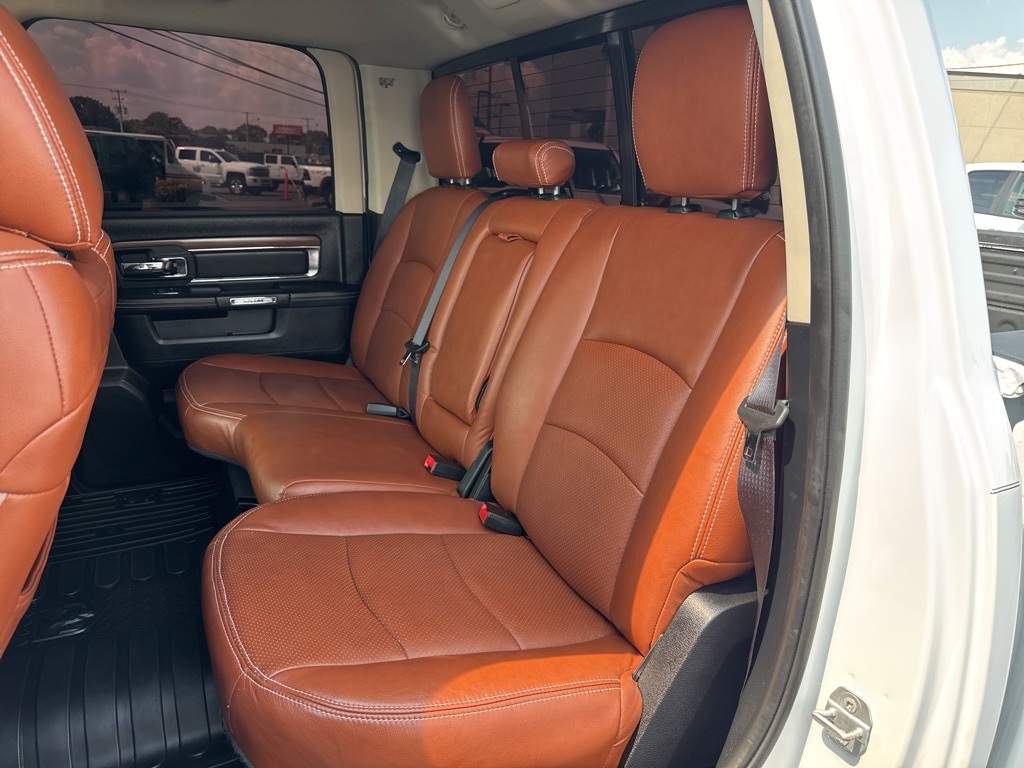 2016 Ram 1500 Laramie photo 17