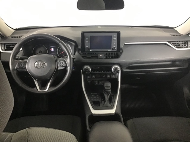 2022 Toyota RAV4 XLE photo 13