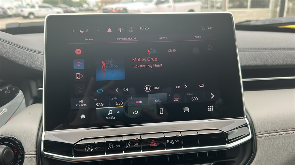 2025 Jeep Compass Limited photo 32