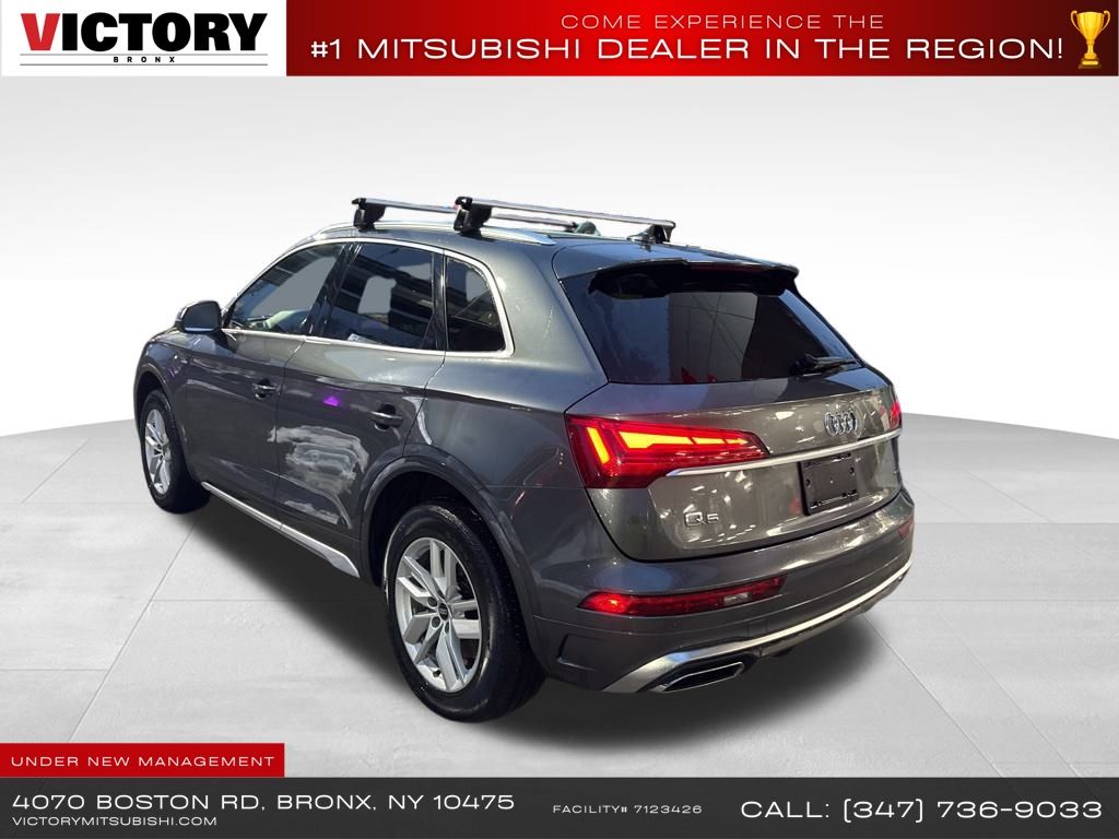 2022 Audi Q5 45 S line Premium photo 3