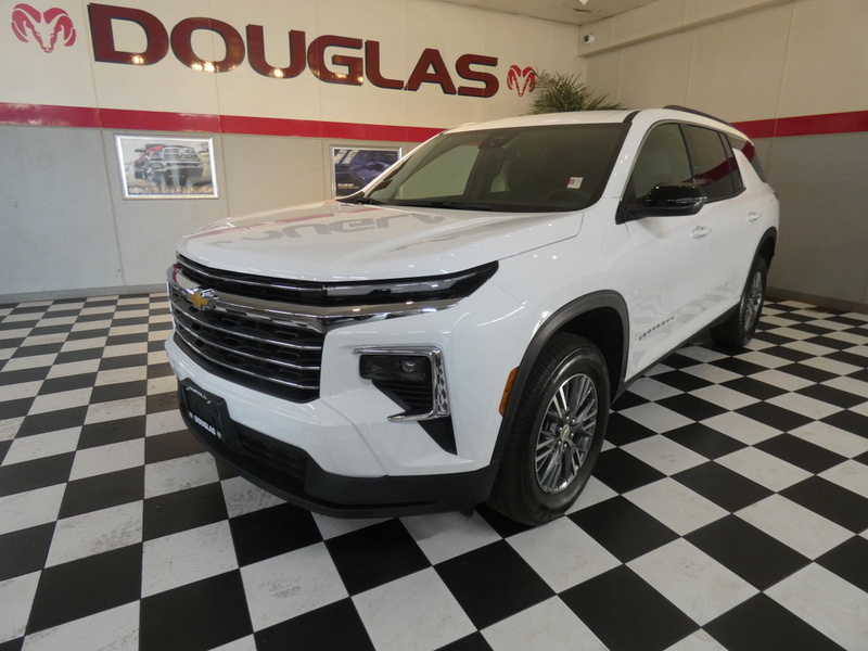 2025 Chevrolet Traverse LT's photo