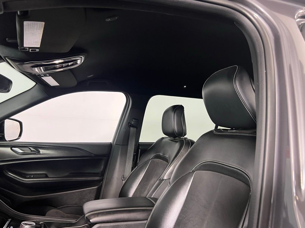 2024 Jeep Grand Cherokee Altitude photo 12